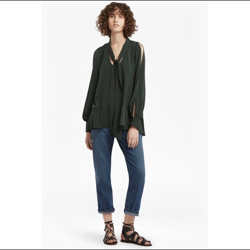 French Connection Classic Crepe Light Tie Neck Top size extra small